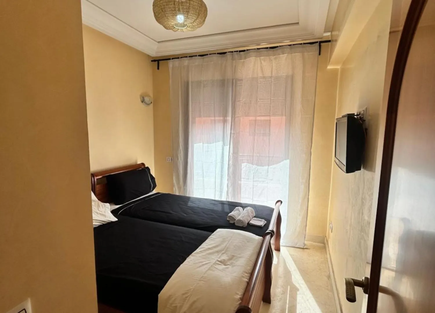 Bel Appart, Tres Bien Situe, Avec Piscine, Wifi, Clim, Parking Marakeş 0*,  Fas