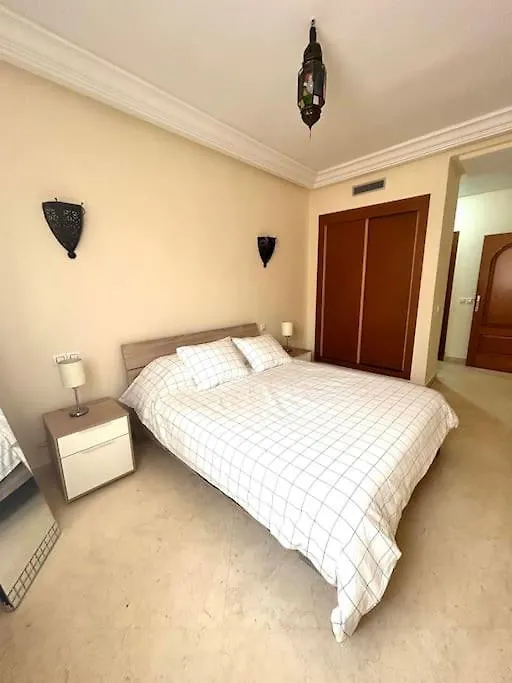 Daire Bel Appart, Tres Bien Situe, Avec Piscine, Wifi, Clim, Parking Marakeş