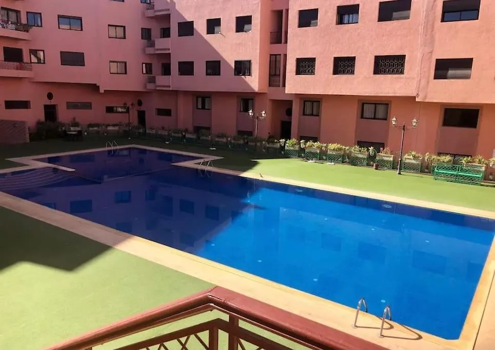 Daire Bel Appart, Tres Bien Situe, Avec Piscine, Wifi, Clim, Parking Marakeş