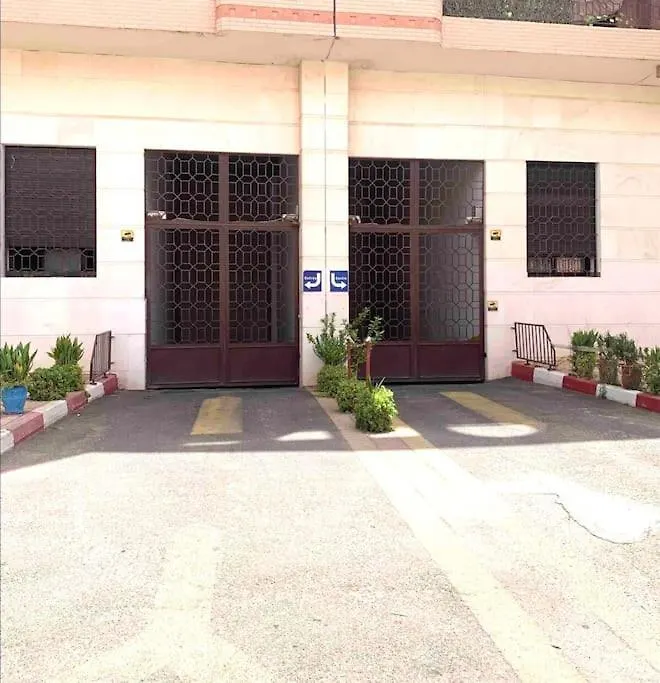 Bel Appart, Tres Bien Situe, Avec Piscine, Wifi, Clim, Parking Marakeş Daire