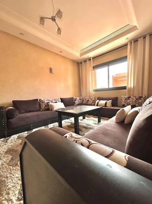 Bel Appart, Tres Bien Situe, Avec Piscine, Wifi, Clim, Parking Marakeş Fas